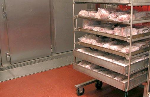 Az UCRETE ipari padlót az élelmiszer- és gyógyszeripar alkalmazza minden olyan környezetben, ahol a legmagasabb higiéniai követelményeket írják elõ.