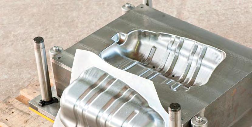 TISZTÍTÓSZEREK MOULD CLEAN Általános tisztítszer műanyagipari szerszámokhoz.