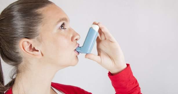 Az inhalációs eszközök helyes használata Az obstruktív légúti betegségek (pl. COPD, asztma) kezelésének leggyakoribb módszere a hatóanyagok belélegeztetése.
