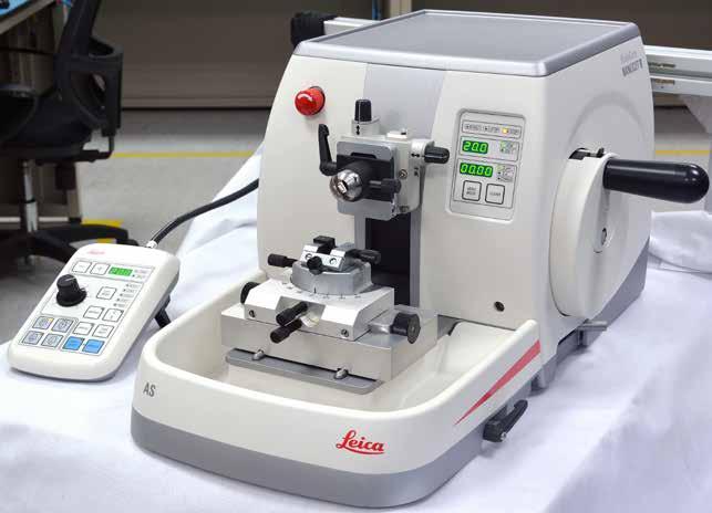 HistoCore NANOCUT R Forgó mikrotom Használati útmutató Magyar Rendelési szám: 4 054 808 - A változat A kézikönyvet