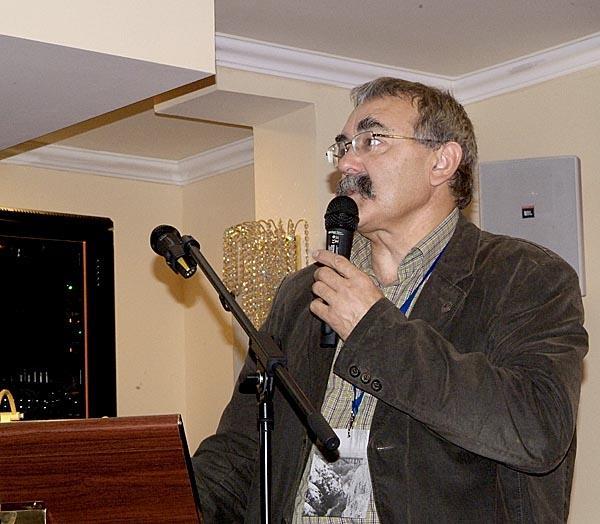 hosszú soknyílású (16-20 m) hidat tervezett a MÁV, melyen vasúti megálló létesülne, a mozgáskorlátozottak részére is megközelíthető módon.