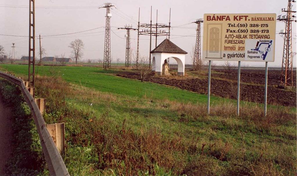 Sorszám: 2. A védendő objektum megnevezése: Nepomuki Szent János szobor és védőépítménye körüli terület Vizsgálat ideje: 2002. augusztus Címe: külterület Helyrajzi száma: 090/3.