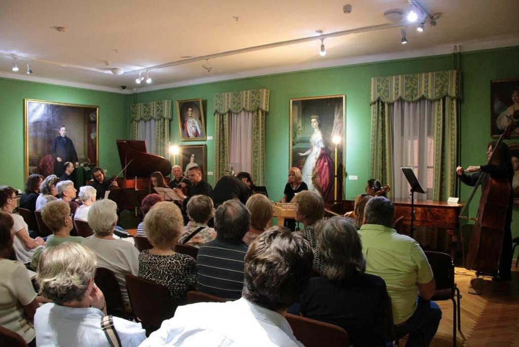 Debussy és a magyarok elnevezéssel az eredetileg május 4-re meghirdetett, majd két nappal korábbra hozott koncert a nagy francia komponista halálának 100.