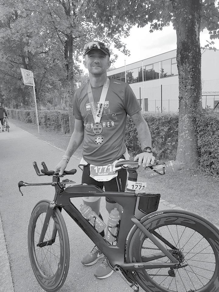 Amikor Oláhné Marosi Judit testnevelő benevezett 2014-ben a Nagy Vagy versenyre, feleségem, a sportos anyuka együtt gyakorolt a gyerekekkel. És mi derült ki? Hogy nem is annyira sportos!