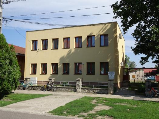 mutatnak.