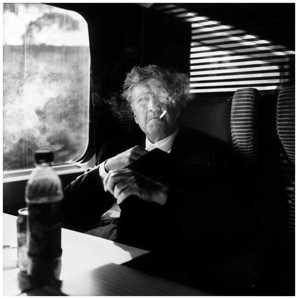 Huber Zoltán érdekes írását olvashatjátok David Lynchr?l. David Lynch e sokak által rajongva tisztelt, míg mások szemében öntörvény?nek és túlértékeltnek tartott rendez?