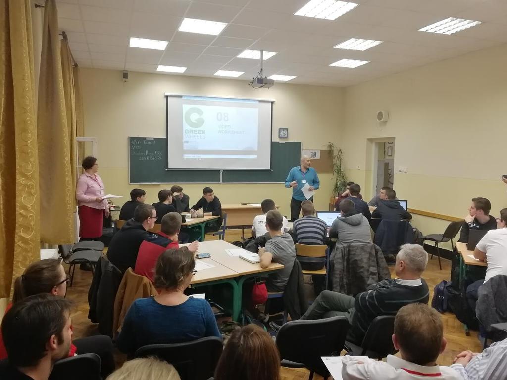 A találkozót a Budapesti Műszaki és Gazdaságtudományi Egyetem Gépjárműtechnikai Tanszékén tett