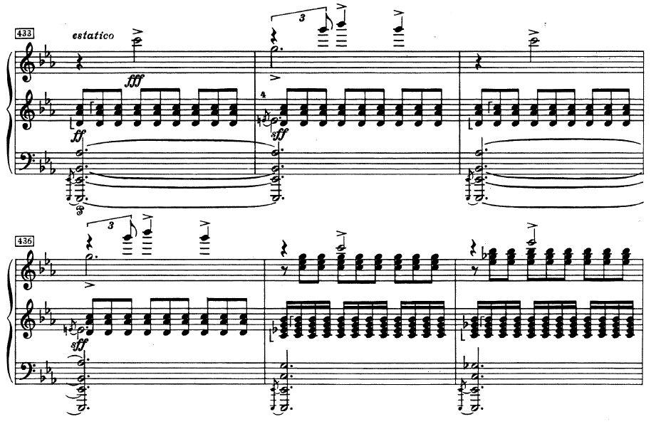 ütemben lévő, bal kezes, tizenhatodos figurációt nem játssza el, helyettük könnyített akkordokat üt meg. Richter ellenben korrektül játssza ezeket a futamokat. 45. kottapélda Horowitz a 433.