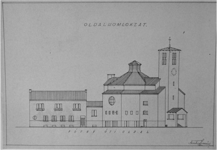 kép) Míg Sándy a korszak római katolikus templomépítészetéből jól ismert árkádsor alkalmazásával kötötte össze a templomot és a lelkészlakot, Friedrich egy átjáró szakasz beiktatásával illesztette