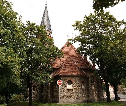 templomok centralizálását biztosítja.