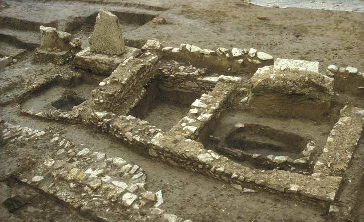 GRÄBERFELDER UND BESTATTUNGSORTE IN DER TOPOGRAPHIE VON AQUINCUM