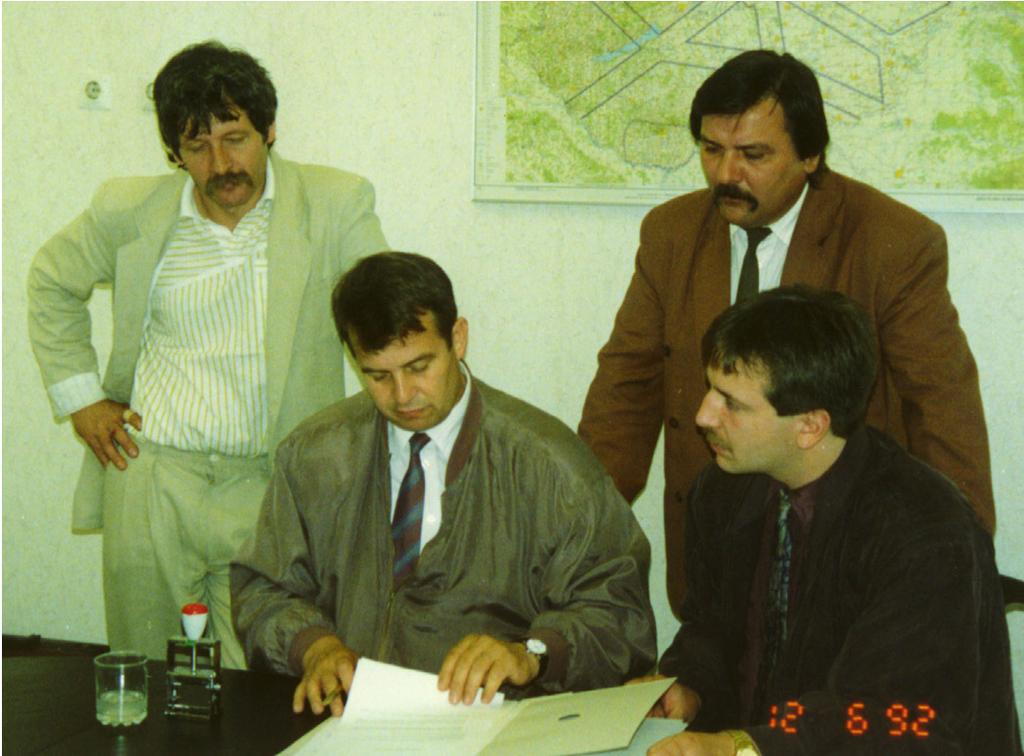 1997-ben az osztrák állami címerrel tüntettek ki minket.
