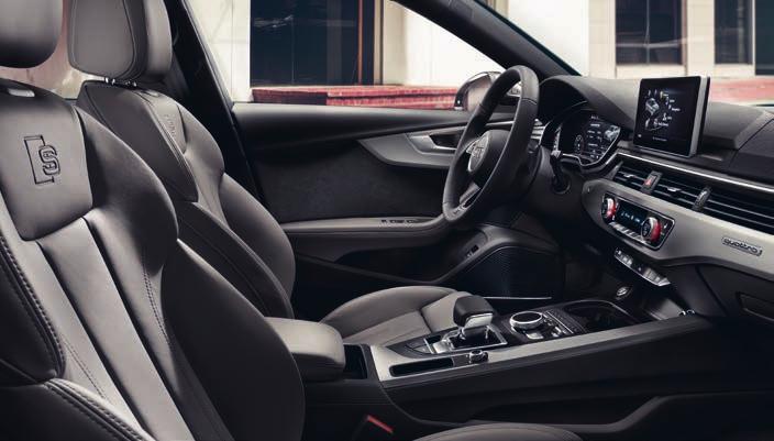 Csomagok 30 31 A4 sport / S line Sportpaket Még sportosabb az A4 sport felszereltséggel és az S line sportcsomaggal Mutatkozzon be az A4 sport felszereltséggel Ön is a