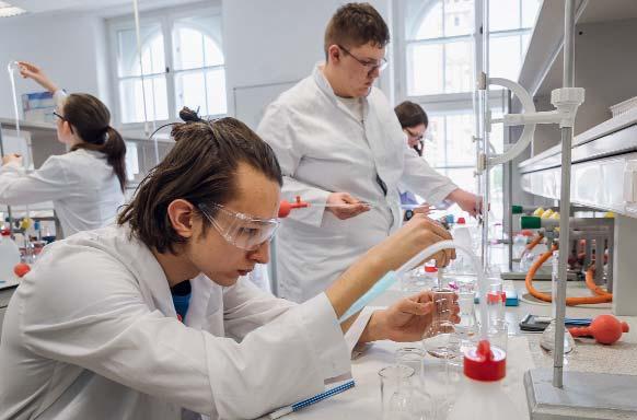 II.b kategória 1. helyezés Robin Balázs ELTE Apáczai Csere János Gyakorló Gimnázium Budapest 2. helyezés Almási Balázs ELTE Apáczai Csere János Gyakorló Gimnázium Budapest 3.