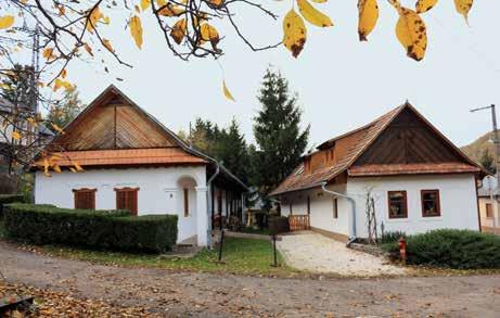 szabadon álló, téglalap alaprajzú, földszintes, cseréppel fedett nyeregtetős