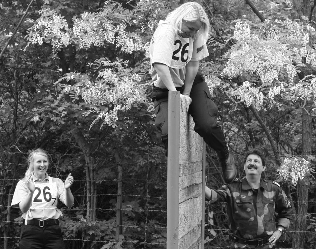 lítőleg 40 ország büntetés-végrehajtási karjelvényeiből álló gyűjtemény is. Május 11. A Budapesti Rendészeti Sportegyesület és az ORFK Rendészeti Szervek Kiképző Központja szervezésében BRSE 5.