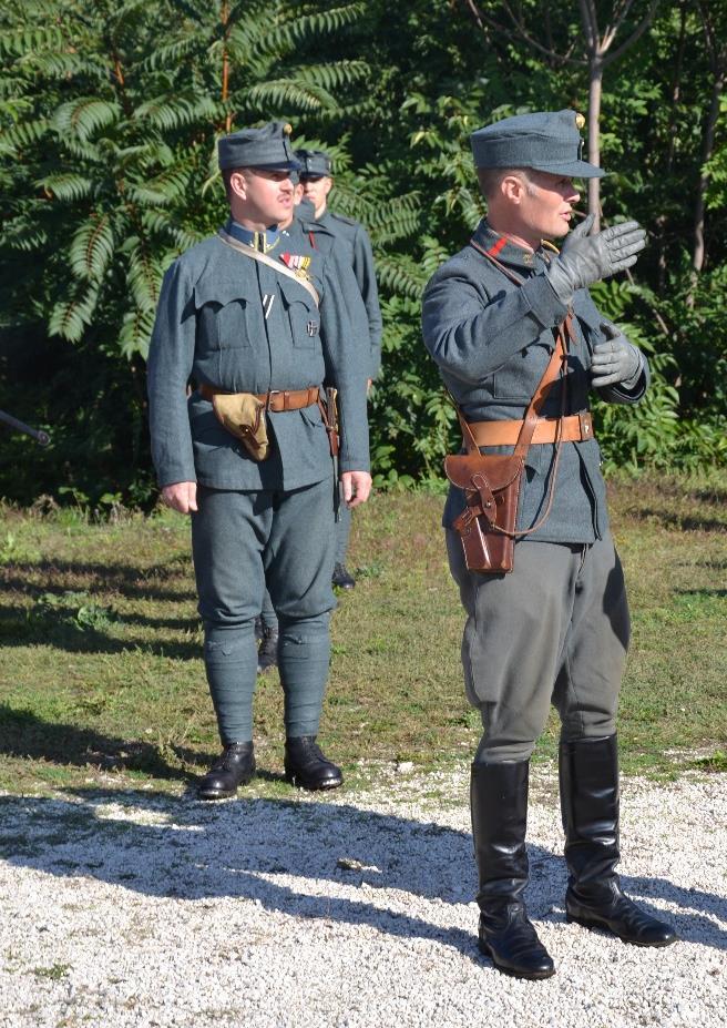 gyakorolhatták a kézigránát-dobást. A II. világháború korszakát és eseményeit a Magyar Királyi Szent István 3. Honvéd Gyalogezred Hagyományőrző Egyesület képviselte egy II.