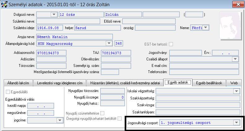 személyi adatok/egyéb adatok menüponton belül rögzíthető a dolgozóhoz a Jogosultsági csoport. 9.