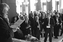 NEKROLÓG BRUCKNER LAJOS (1947 2006) Az ismerõsök, barátok között 2006. április 29-én délután futótûzként terjedt a fájdalmas hír: Bruckner Lajos kollégánk, barátunk szíve megszûnt dobogni.