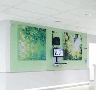 Legfőképpen azokban a helyiségekben, ahol a páciensek tartózkodnak, a helyiség kellemes akusztikája hozzájárulhat a betegek gyógyulásához.