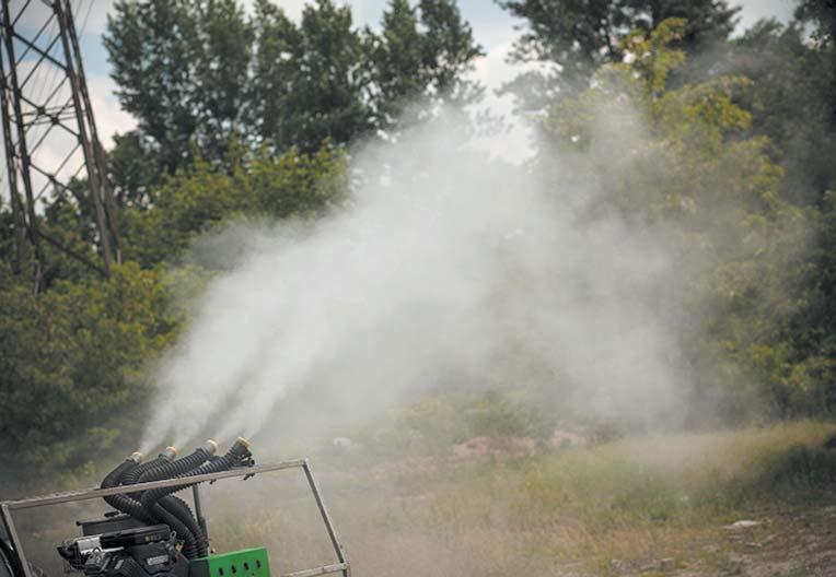 MOSQUITOX 1 ULV szúnyogirtó szer (Bábolna Bio Kft.) Az etofenprox hatóanyagú (Hat-Agro Higiénia Kft. által forgalmazott) PHOBI FENOX rovarirtó koncentrátum az idei, 2015.