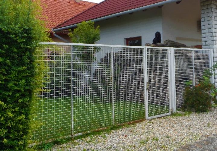 Ezek adják a közterület és a magántelek