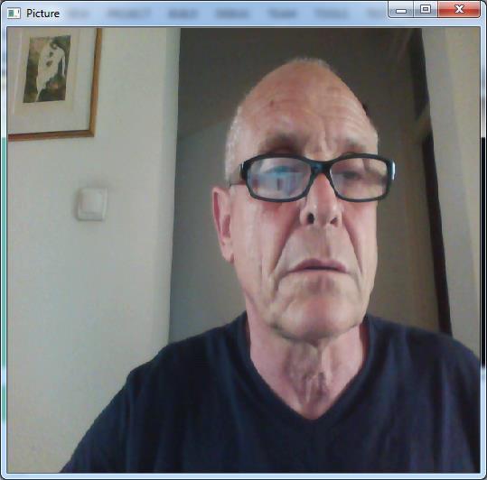 ..5 Video beolvasása a VideoCapture osztály..5. Konstruktorok VideoCapture() VideoCapture(const string& filename) VideoCapture(int device)..5. Metódusok bool open( int device) bool open( const string &filename) bool isopened() VideoCapture & operator >> (Mat & image) void release().
