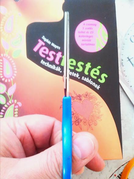 pengéket egymáshoz, vagy ellenkező párosítás esetén egymástól elfelé feszítjük. Ez látható az alábbi képen.