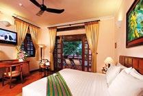 NAP Siem Reap Phnom Penh, és hajós vacsora Transzfer Phonm Penhbe, a fővárosba (kb. hat óra). Útközben megállunk a Spean Praptos hídnál, melyet a vörös khmerek sikertelenül próbáltak felrobbantani.