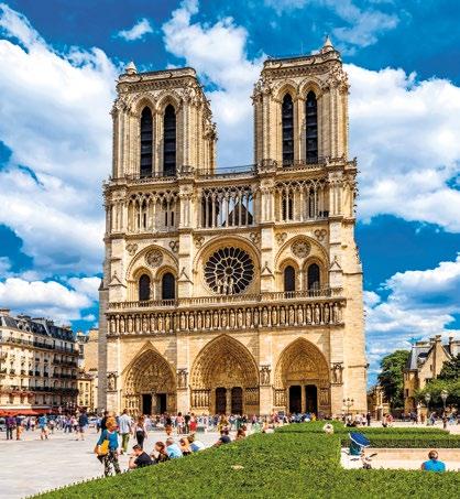 Étretat na FÉNYEK VÁROSA BOHÉM PÁRIZS CAEN CALVADOS ROUEN Párizs Versailles Franciaország A Franciaországba történő utazáshoz olyan útlevél, vagy új típusú személyi igazolvány szükséges, melynek