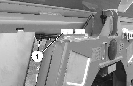 Tisztítás, ápolás és karbantartás Fig. 70 12.9 A laprugók és csapágyhevederek vízszintes helyzetének ellenőrzése Csak ZA-M ultra profis gép esetén: 71 ábra/.
