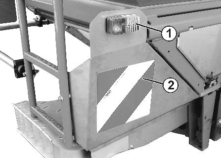 (2) 1 rendszámtábla-tartó világítással akkor szükséges, ha a traktor rendszámtáblája el van takarva.