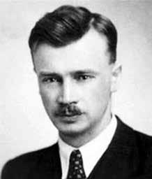 Az ukrán oktatási rendszer megőrzésével és fejlődési feltételeinek biztosításával foglalkozott a Ridna Skola társaság, amely 1938-ban közel 40 gimnáziumot, líceumot és szakiskolát létesített.
