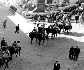 33 34.. Ukrajna a második világháború elején (1939 1941) Az új területek szovjetesítése.