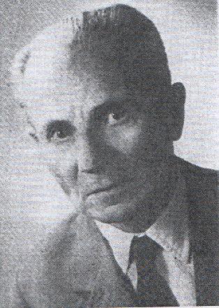 NÉHÁNY SZEMÉLYES TÉNYSZERŰ ADAT 1902. okt. 5-én született Budapesten.