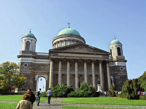 35. ábra: Esztergomi bazilika szlovák és 63 magyar település területét érintő geopark célja a földtani örökség, a vidék természeti és kulturális örökségének, hagyományainak megőrzése, megismertetése.
