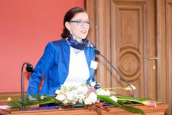 vitájukat. Heiszer Veronika (a verseny I.