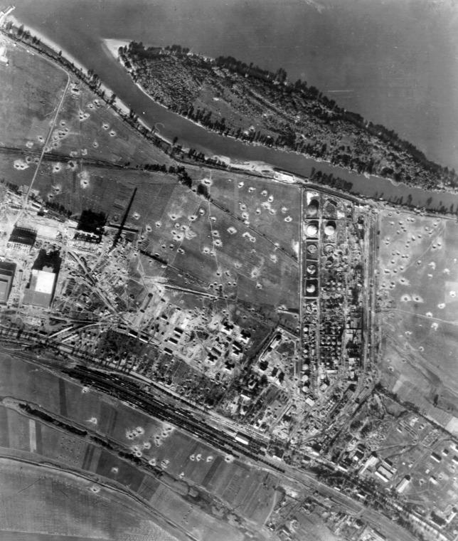 Az olaszországi Foggiából felszálló Wellington E-24J, illetve Halifax típusú gépek 1382 darab aknát dobtak le.