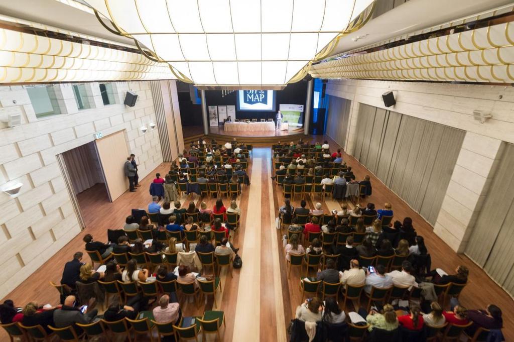 [14]A konferencia előadásai egyértelműen rámutattak arra, hogy a technológia és a digitális világ térnyerésével a művelődési, olvasási szokások folyamatosan változnak, emiatt a kulturális intézmények