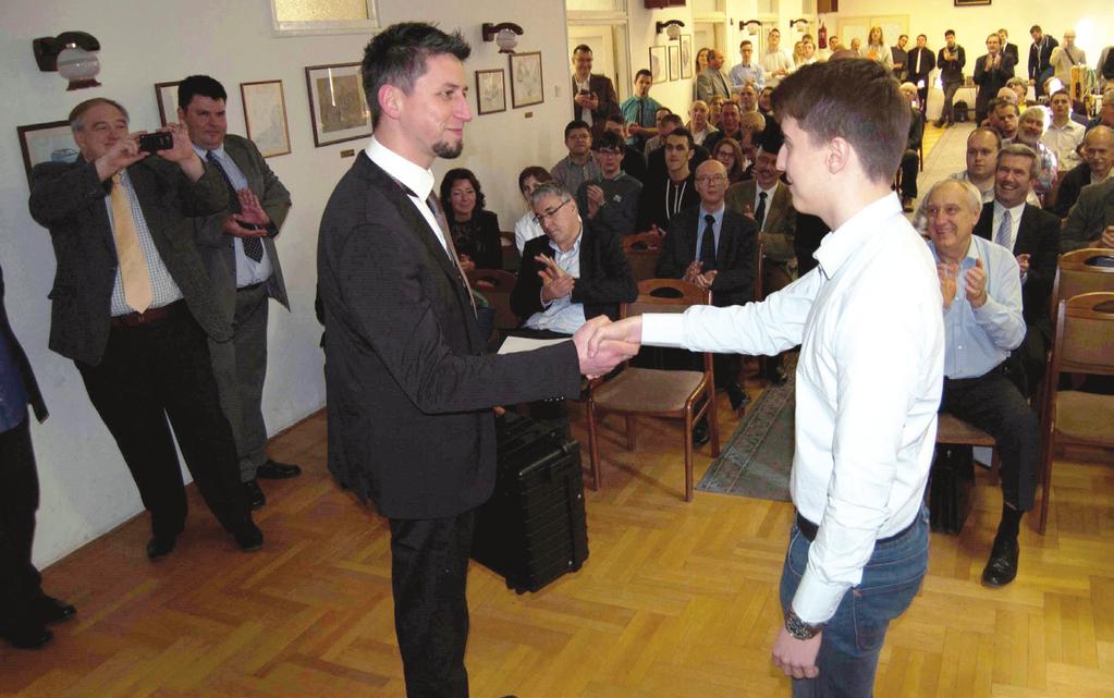 projektjeiket. A Wiha felismerte az esemény fontosságát, és a győztesek számára prémium termékekkel járult hozzá.
