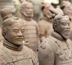ÉRINTETT Lijiang Tiltott Város óvárosa Dél-kínai Pekingi Nyári karszt Palota Dazu Nagy sziklaszobrai Fal Suzhou mandarinkertek Ég temploma Ming királyi sírok A Nagy Csatorna Terrakotta Hadsereg 1.