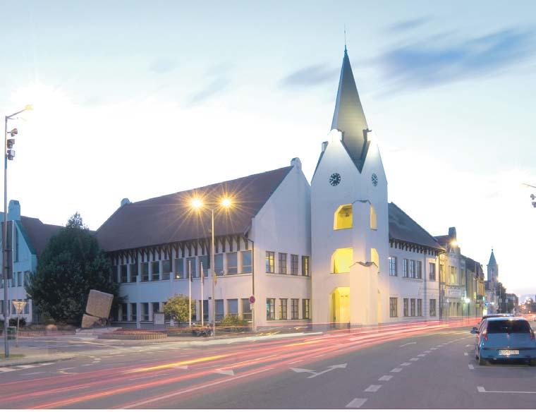 Rendelet 11 sodpéldány a kitüntetett anyanyelvén készül, vagy más világnyelven. 7. A díj egy bronz érem, a város címerével és a felirattal PRO URBE DUNAJSKÁ STREDA DUNASZERDAHELY. 8.