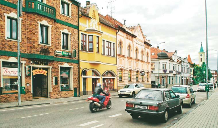 6 Fotosúťaž, Anketa Anketa Máte Vernostnú kartu? Živý obraz Dunajskej Stredy 2010 Podmienky tohtoročnej mestskej fotografickej súťaže Ollári Attila: Kartu výhod som doteraz príliš často nevyužíval.