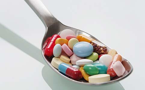 A XX. Sz. közepe óta antibiotikumokat használnak a fertőzések leküzdésére.