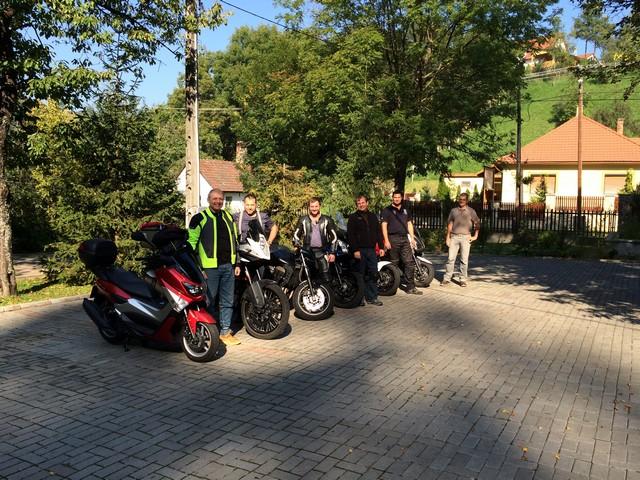 z épületgépzek, h dolgoznk, kkor motorr pttnnk. Persze ért ez túlzás, de tény, szkm berkein belül sokn hódolnk motorozás szenvedélyének.