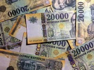 Az egyiknél rövidebb, a másiknál hosszabb időre mondunk le a pénzünkről. Mitől függhet a pénzünk hozama és milyen szempontokat kell még figyelembe vennünk?