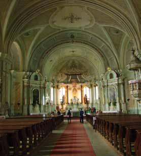 Szent Mihály templomot. Este a szállás elfoglalása Kolozsvárott. 2. nap: Torda irányába indulunk, ahol megcsodáljuk a Tordai Sóbánya gigantikus méretű tárnáit.