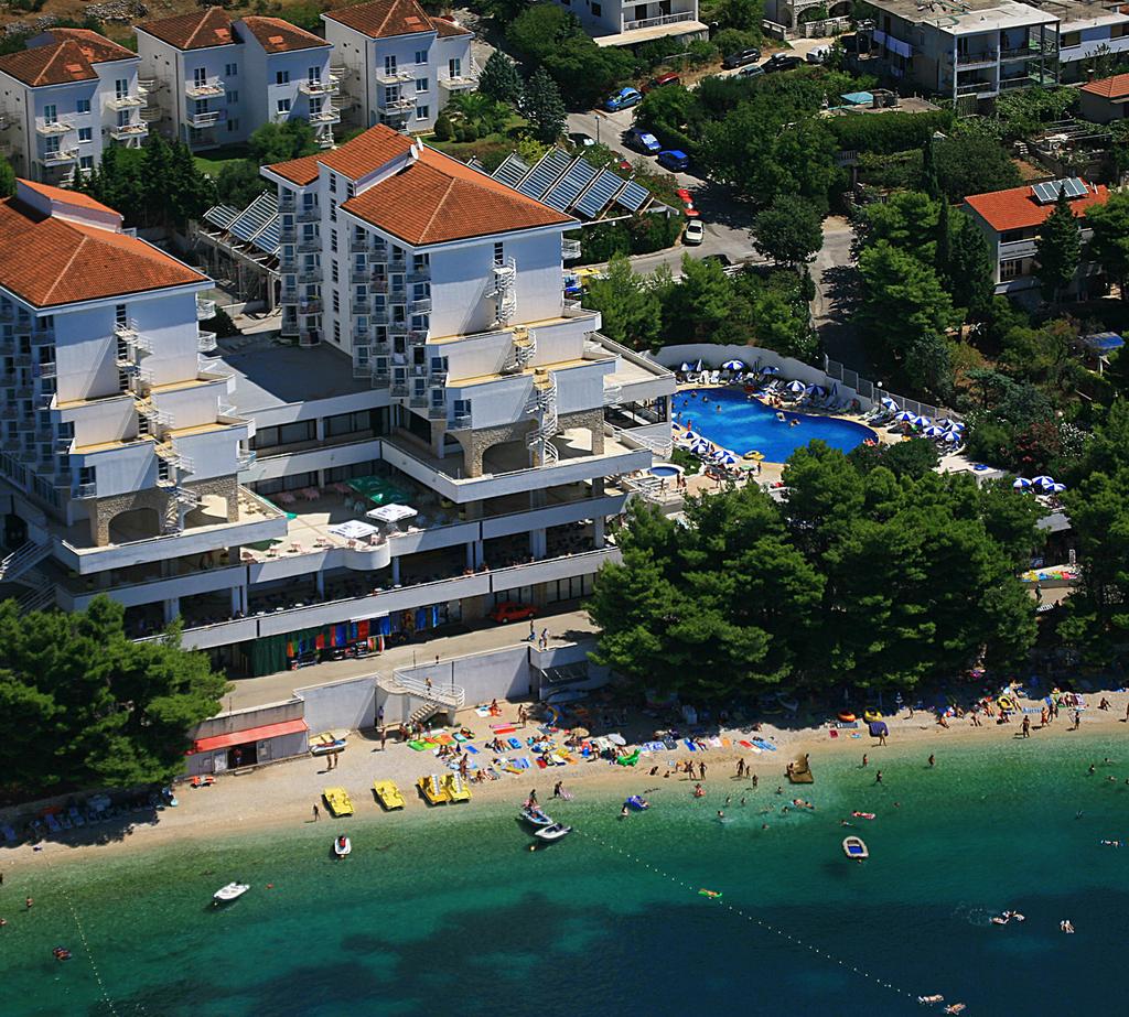 napozóágy és 1 napernyő a tengerparton (foglalási kategória és időjárásfüggő) Villa Rosa di Martinsicuro Foglalási kód: 9322302 Homokos strand: 50 m, városközpont: 300 m.