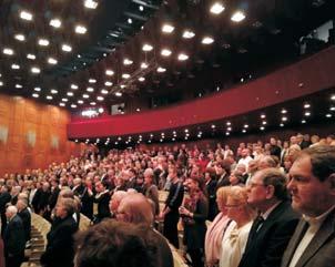 erõsödtek, és nagyban hozzájárulnak a diaszpórában élõk identitásának megtartásához és megerõsítéséhez mondta el a nemzetpolitikáért felelõs miniszteri biztos, Szilágyi Péter.