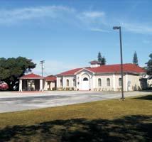 A Miami Magyar Ház épülete Miami Magyar Temploma A Magyar Ház gyakran ad otthont A templom belülrõl különféle rendezvényeknek Böjte Csabával és gyülekezetének tagjaival Miamiban 35 éves